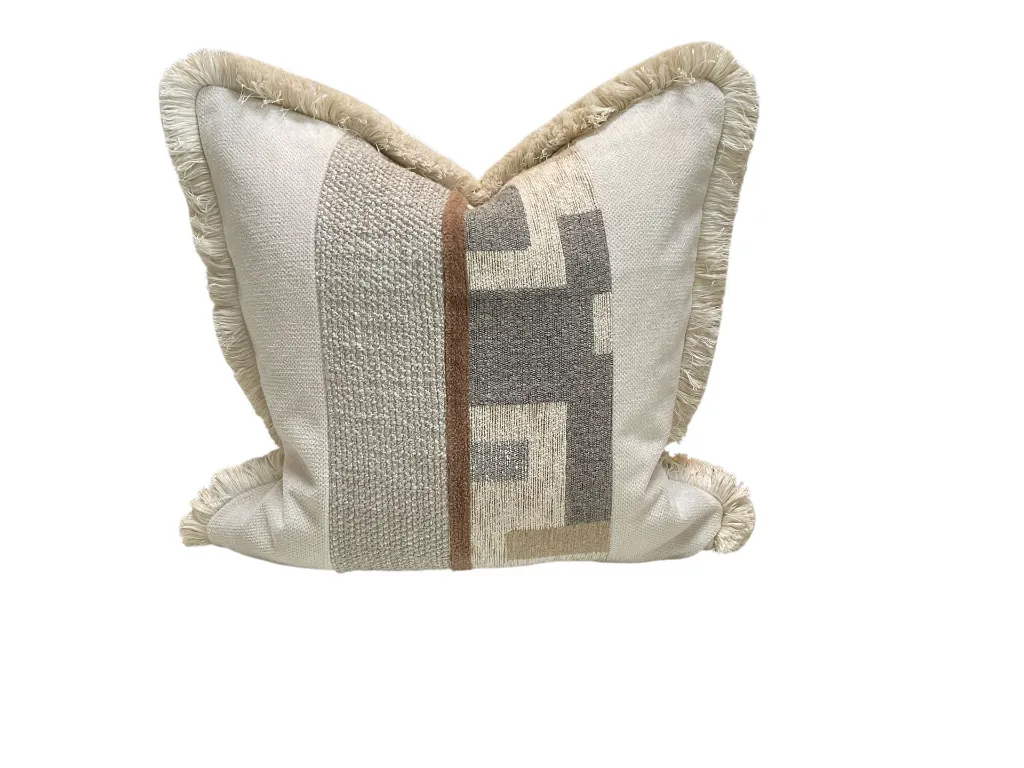 Thierry-latte-collage-60x60-incl.filling_Indoor-Cushions_3159_1-1.webp